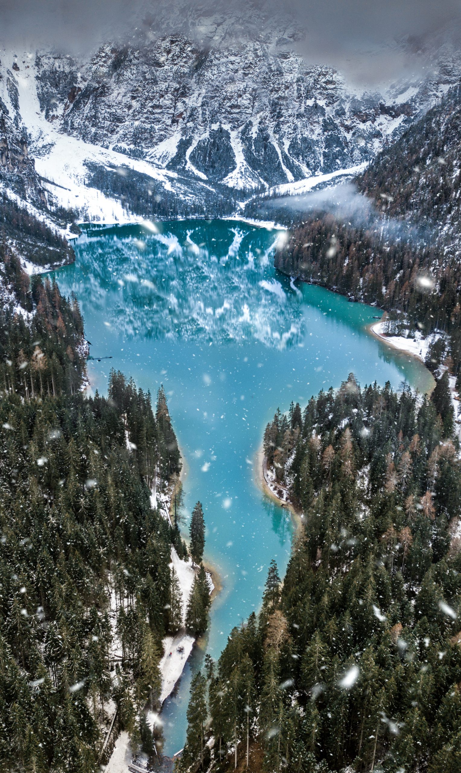 braies lake lago inverno